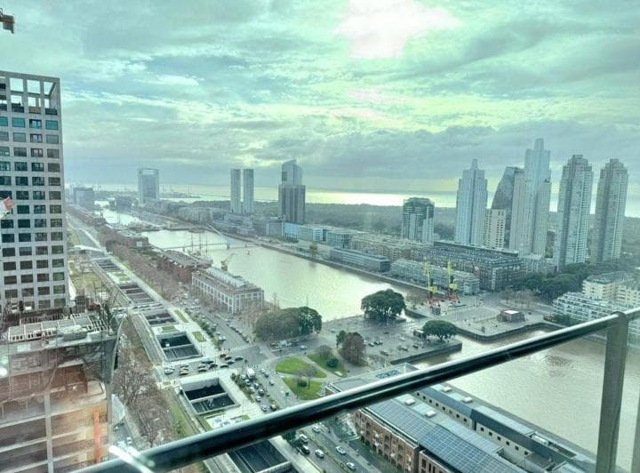 Alquiler exclusivo monoambiente en torre Quartier 1