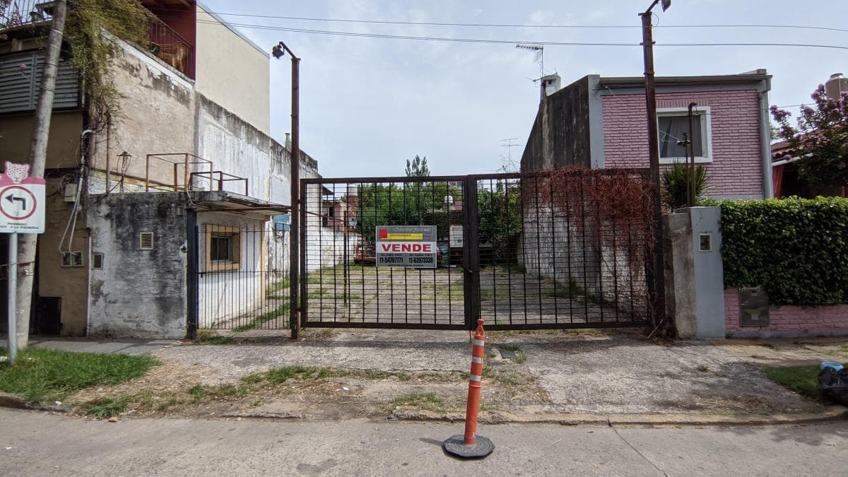 ¡Venta de Lote en Tigre, a Pasos del Casino y Puerto de Frutos! 1