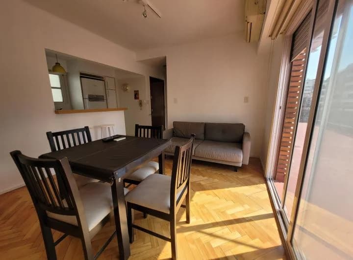 Excelente Semipiso de 2 Ambientes con Terraza propia de 40 m² 3
