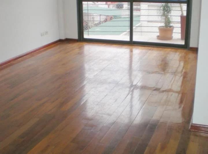 SEMIPISO CON BALCON AL CONTRAFRENTE 1