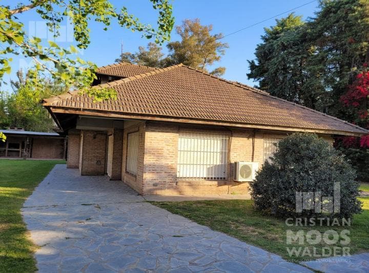 Casa Quinta en alquiler excepcional ubicación, vivienda o comercial. 1