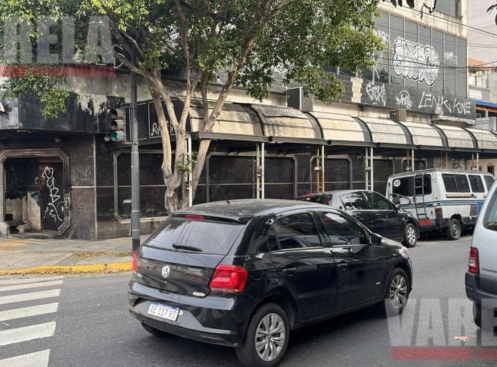 Emblemática Confitería Dinastía en 3 Plantas. 500m² Con vivienda. 1