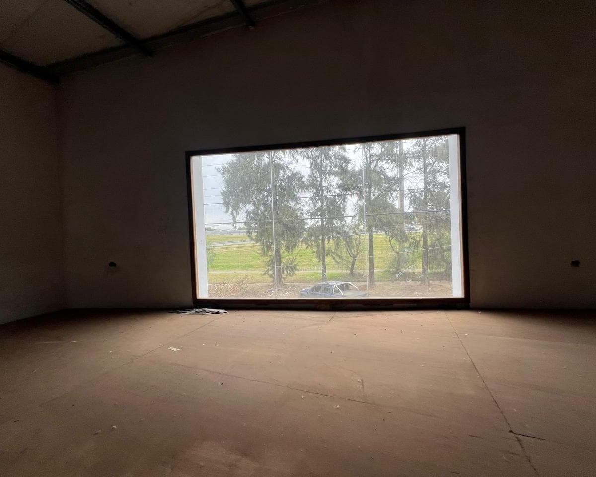 Galpon Comercial en Alquiler - Acceso Tigre 3