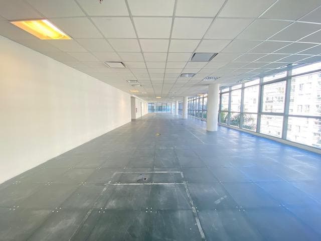 Oficina 275 m², Macacha Guemes 300, Madero Center 5