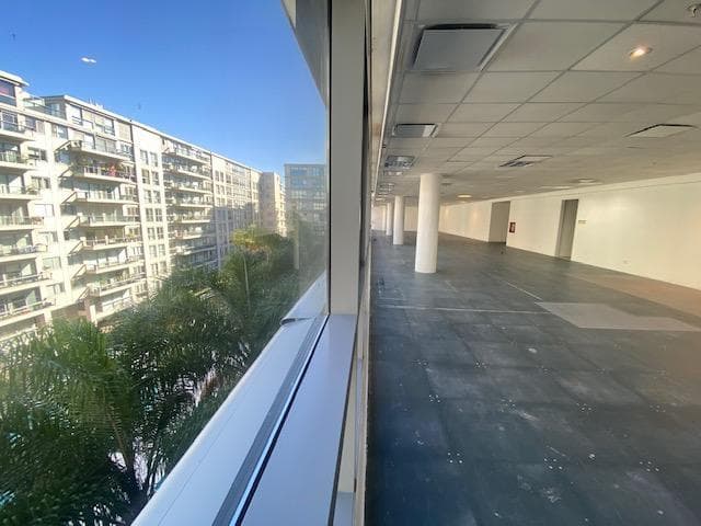 Oficina 275 m², Macacha Guemes 300, Madero Center 4