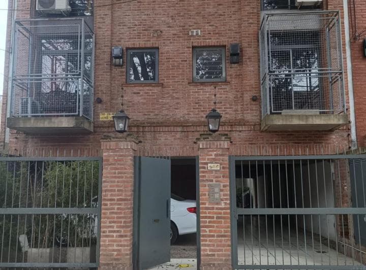 TDF275 - 2ambientes + escritorio - San Isidro 2