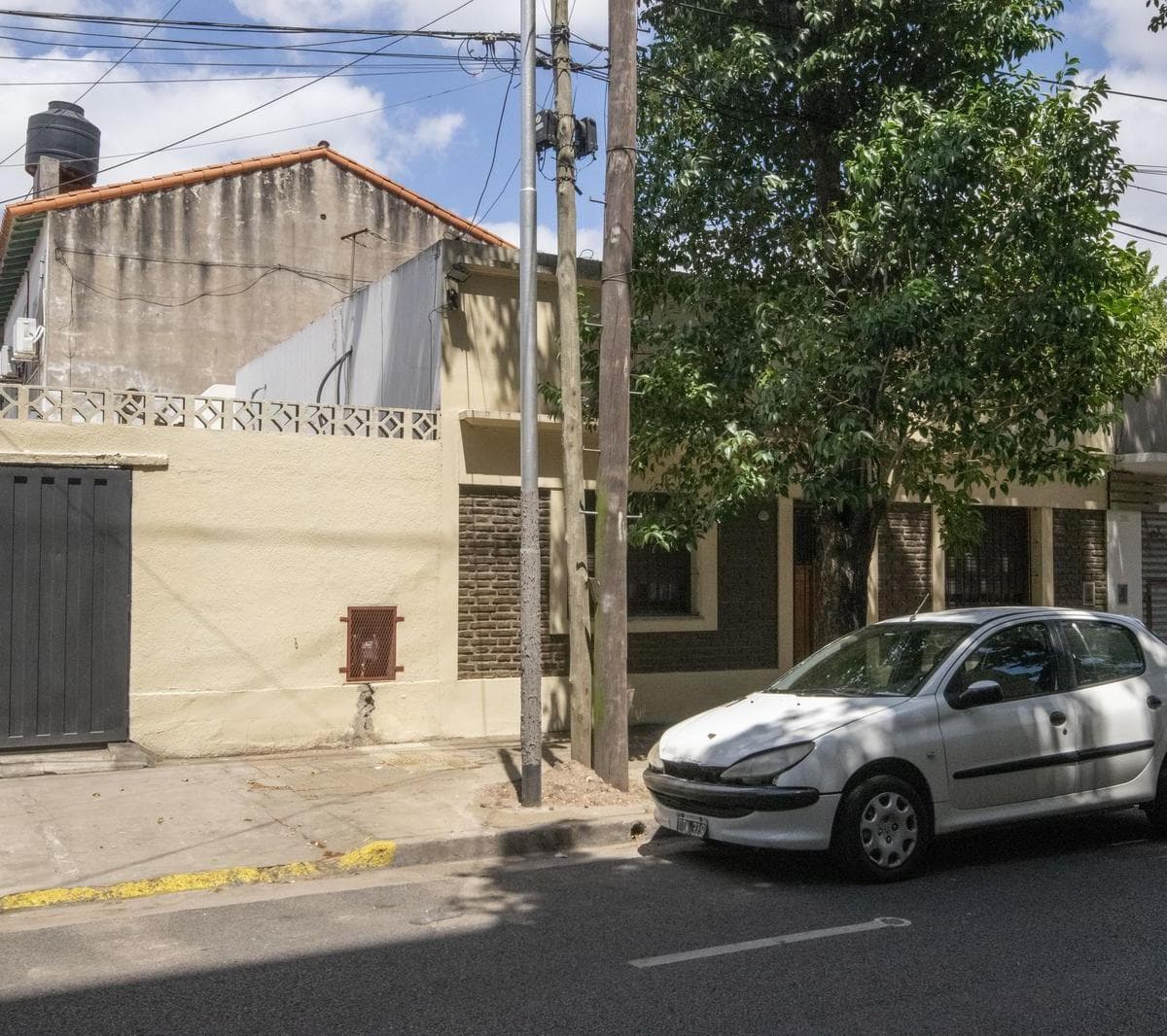 PH de Cuatro Ambientes en Venta, en Villa Adelina 4