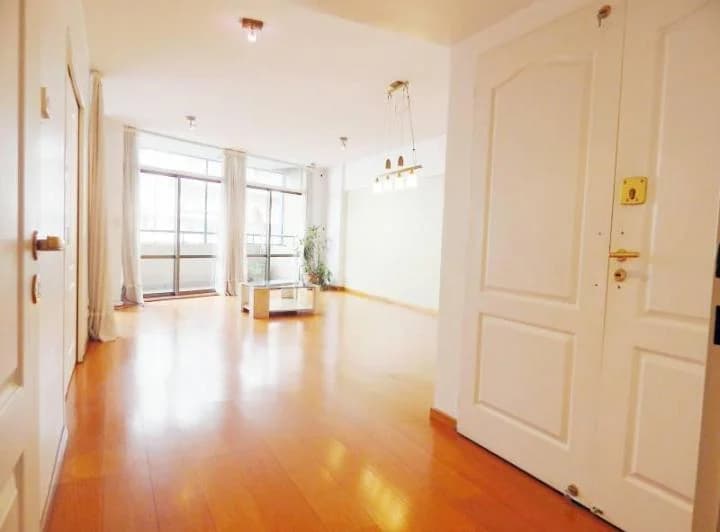 Divino Piso 3 Dormitorios y dependencia Balcon Cochera pileta Alquiler Belgrano 3