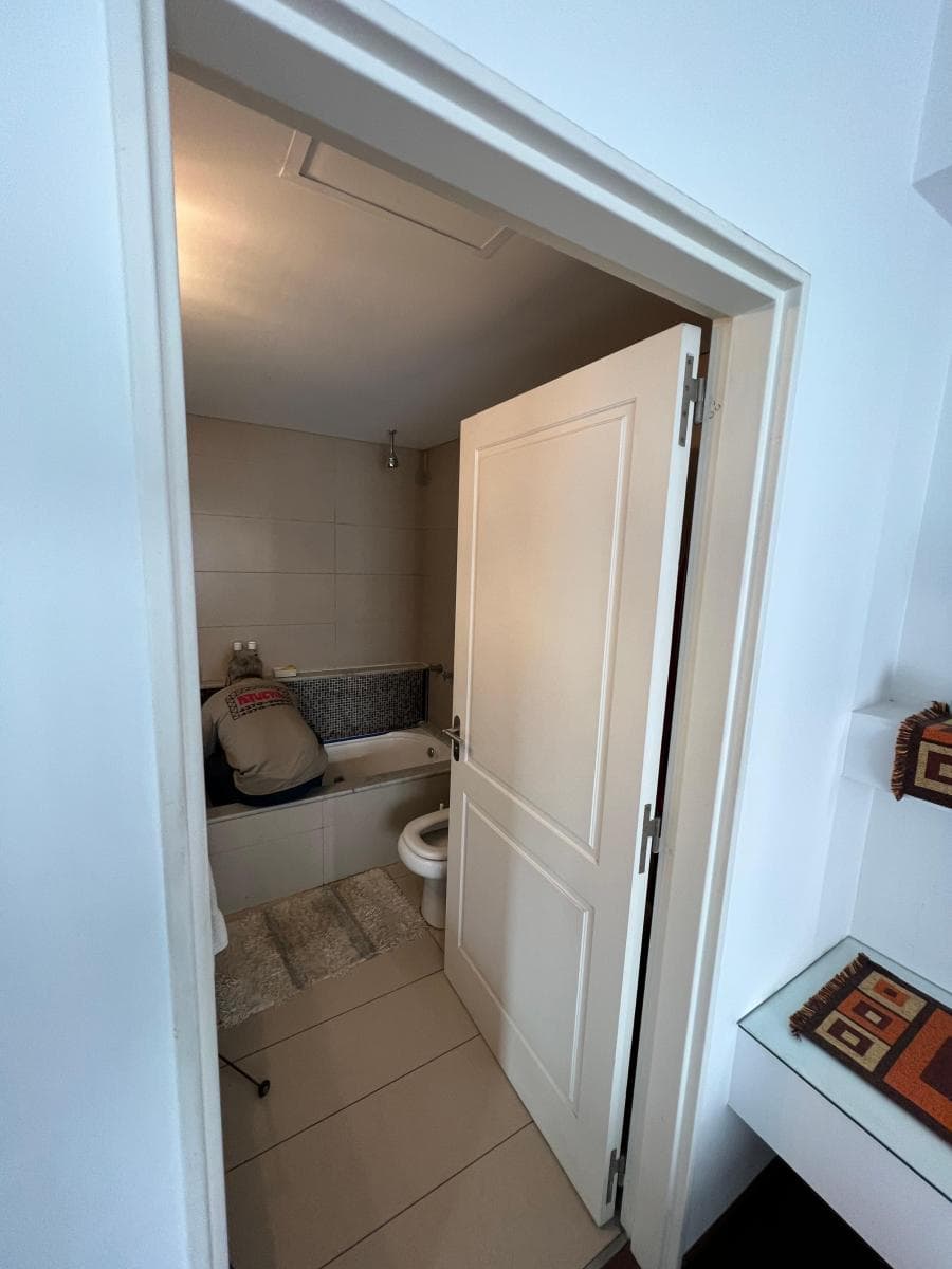Alquiler Puerto Madero Dos Ambientes Reformados con Muebles y Cochera. 4