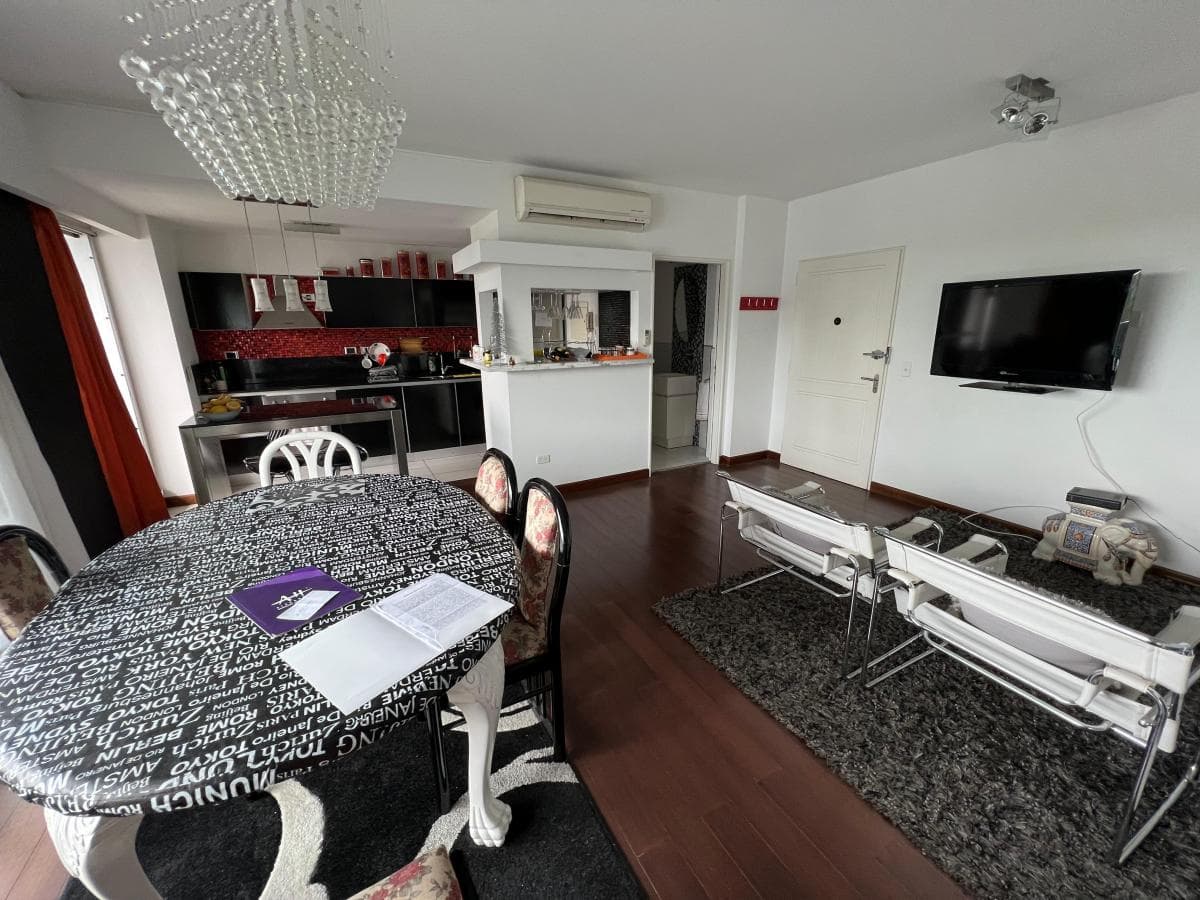 Alquiler Puerto Madero Dos Ambientes Reformados con Muebles y Cochera. 1