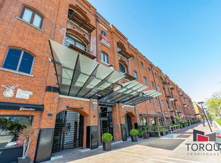 Oficina de Categoría en Dock 7 - Puerto Madero – Terraza al Dique y Cochera 3