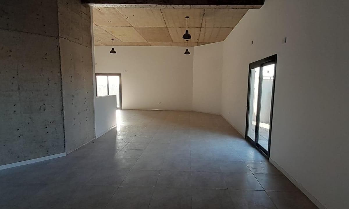 En Venta Hermoso Departamento de 3 Amb a Estrenar, Muy Bien Ubicado F: 9379 1