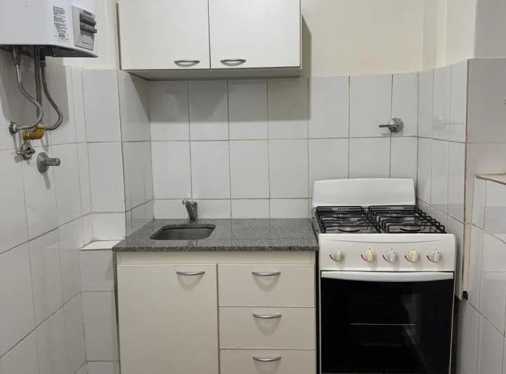 Departamento en  alquiler 2 amb con lav. indep, 2