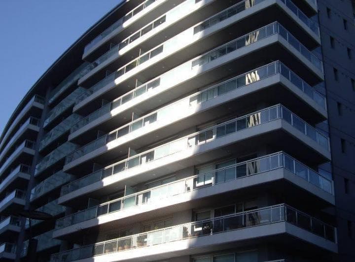 Departamento en piso alto. Loft con división movible. 5