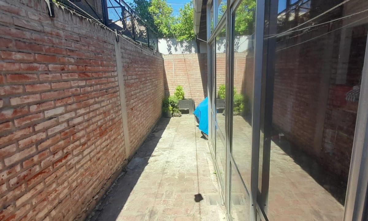 Amplio PH Frente 3 Ambientes con Patio 5