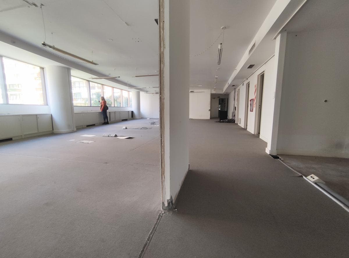 Oficina 200 m en Alquiler E Ezcurra 300 Cocheras - Puerto Madero 5
