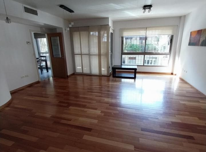 Departamento 4 ambientes con cochera 3