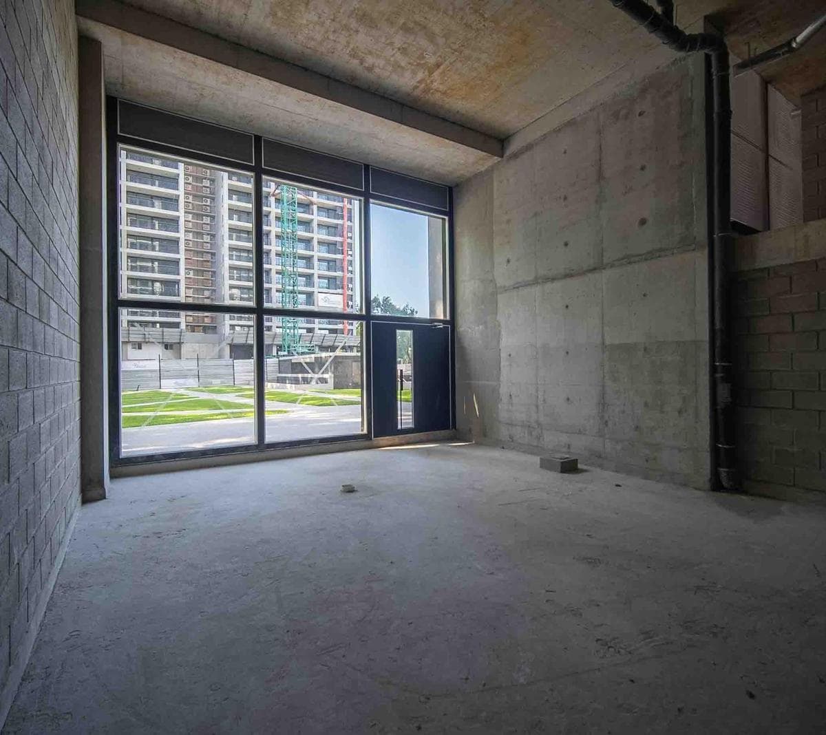 Local Comercial en Torre Residencial Quartier del Bajo 1