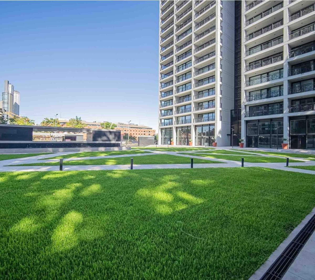 Local Comercial en Torre Residencial Quartier del Bajo 4
