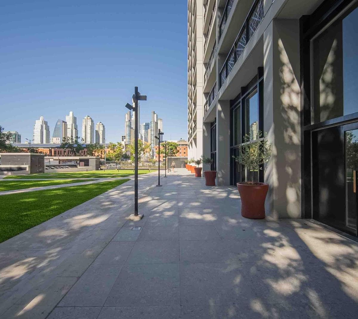 Local Comercial en Torre Residencial Quartier del Bajo 4