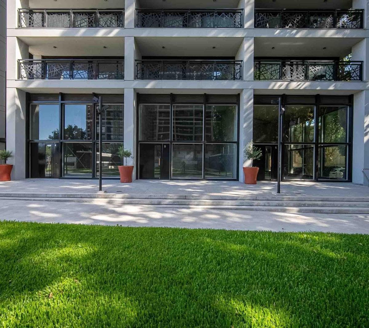 Local Comercial en Torre Residencial Quartier del Bajo 2
