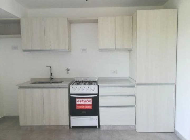 ALQUILER DPTO 2 AMBIENTES MORON 3