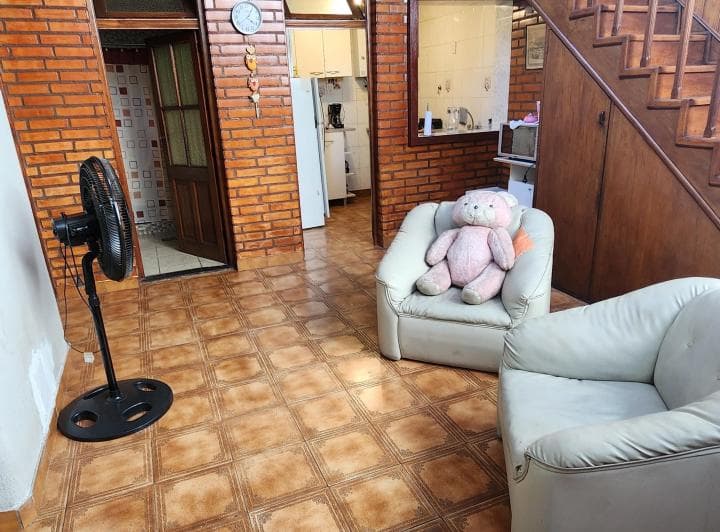 Muy lindo PH de 3 ambientes con lavadero y terraza propia en muiy buen estado 2