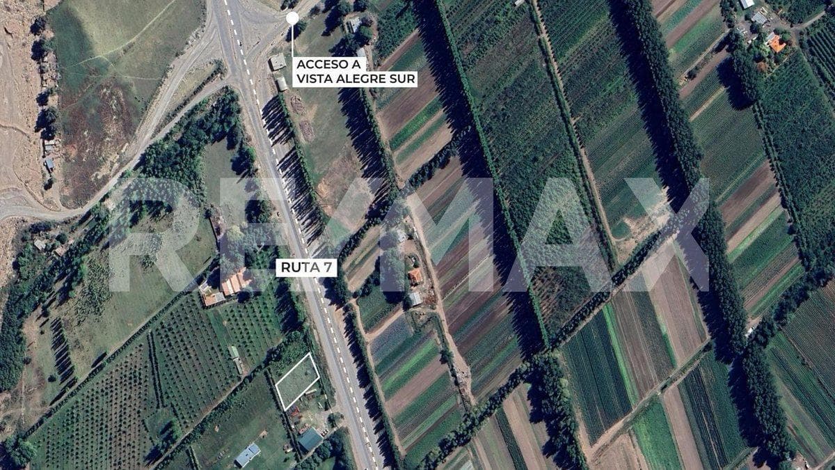 Alquiler de Terreno con Frente Ruta 7 4
