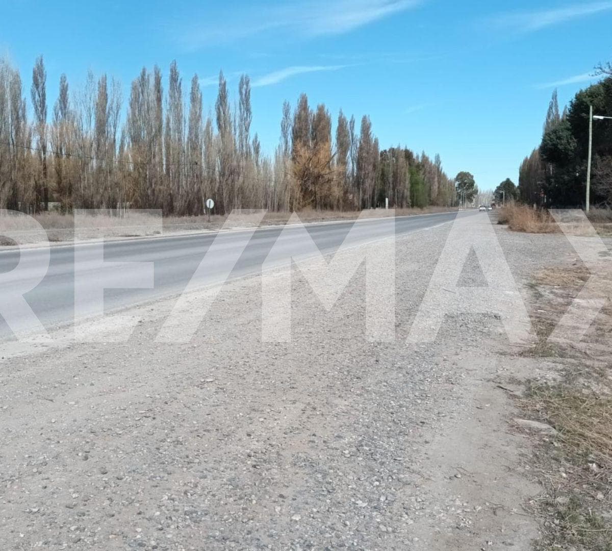 Alquiler de Terreno con Frente Ruta 7 2
