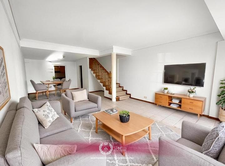 Alquiler duplex tipo casa 147M² 4 ambientes cochera sin expensas patio balcón en Parque Patricios 5