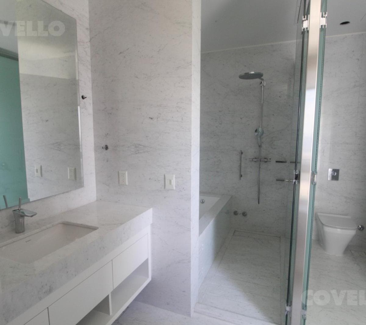 Venta o Alquiler Piso de 7 Ambientes en Alvear Tower - Puerto Madero 2
