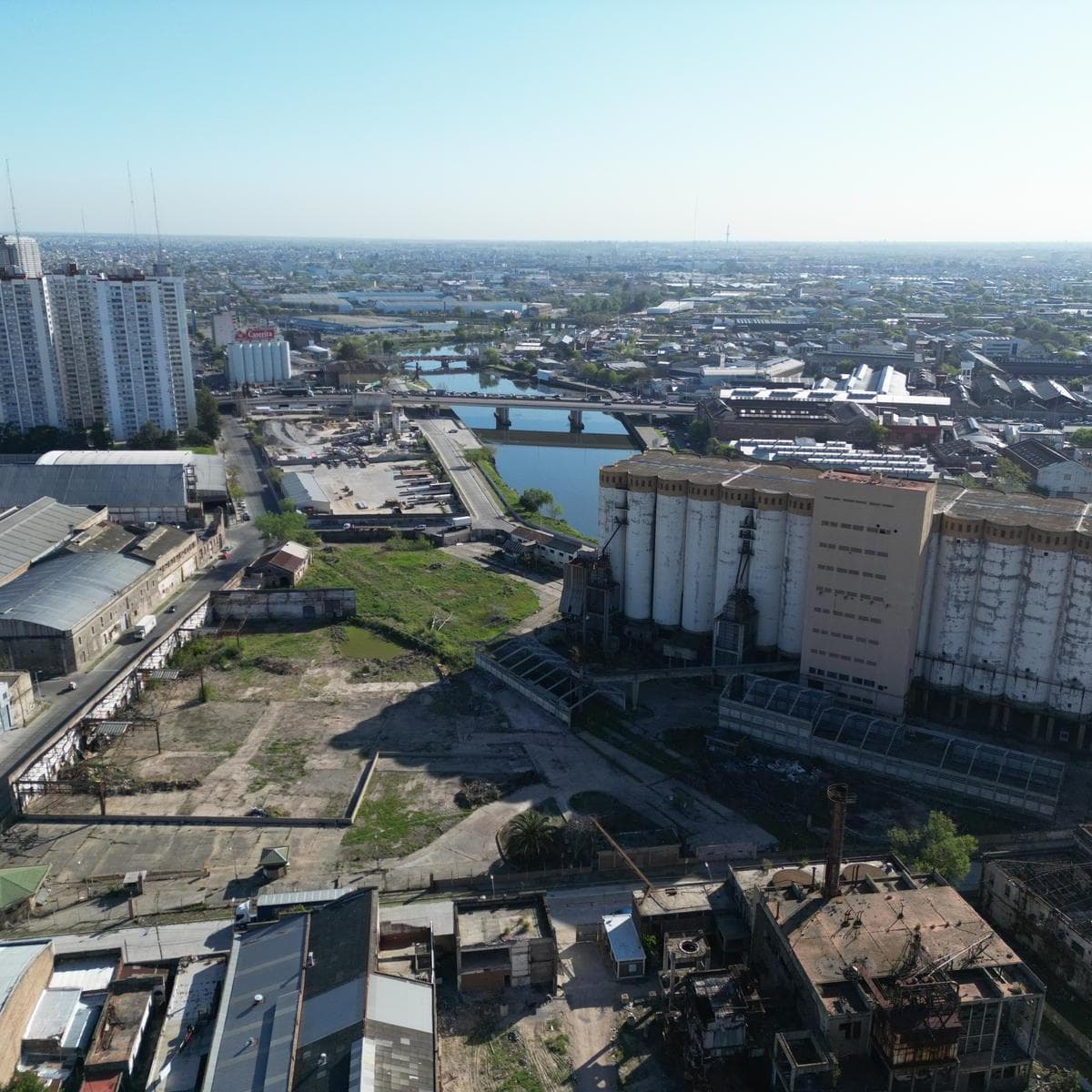 Alquiler Terreno en Avellaneda - 25.000 m² 5