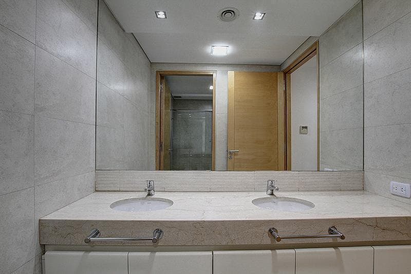 Departamento 2 Ambientes Impecable Luminoso Vistas Frente Cochera Amenities en Puerto Madero 3