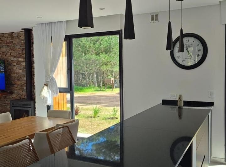 PINAMAR - CASA CON PISCINA CUL DE SAC DE ESTRIBOR 3
