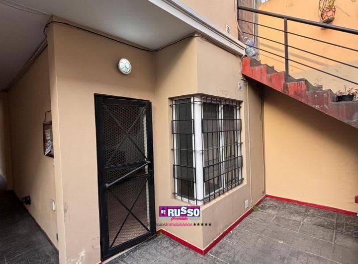 Alquiler de Departamento 2 Ambientes con Patio en San Justo 3