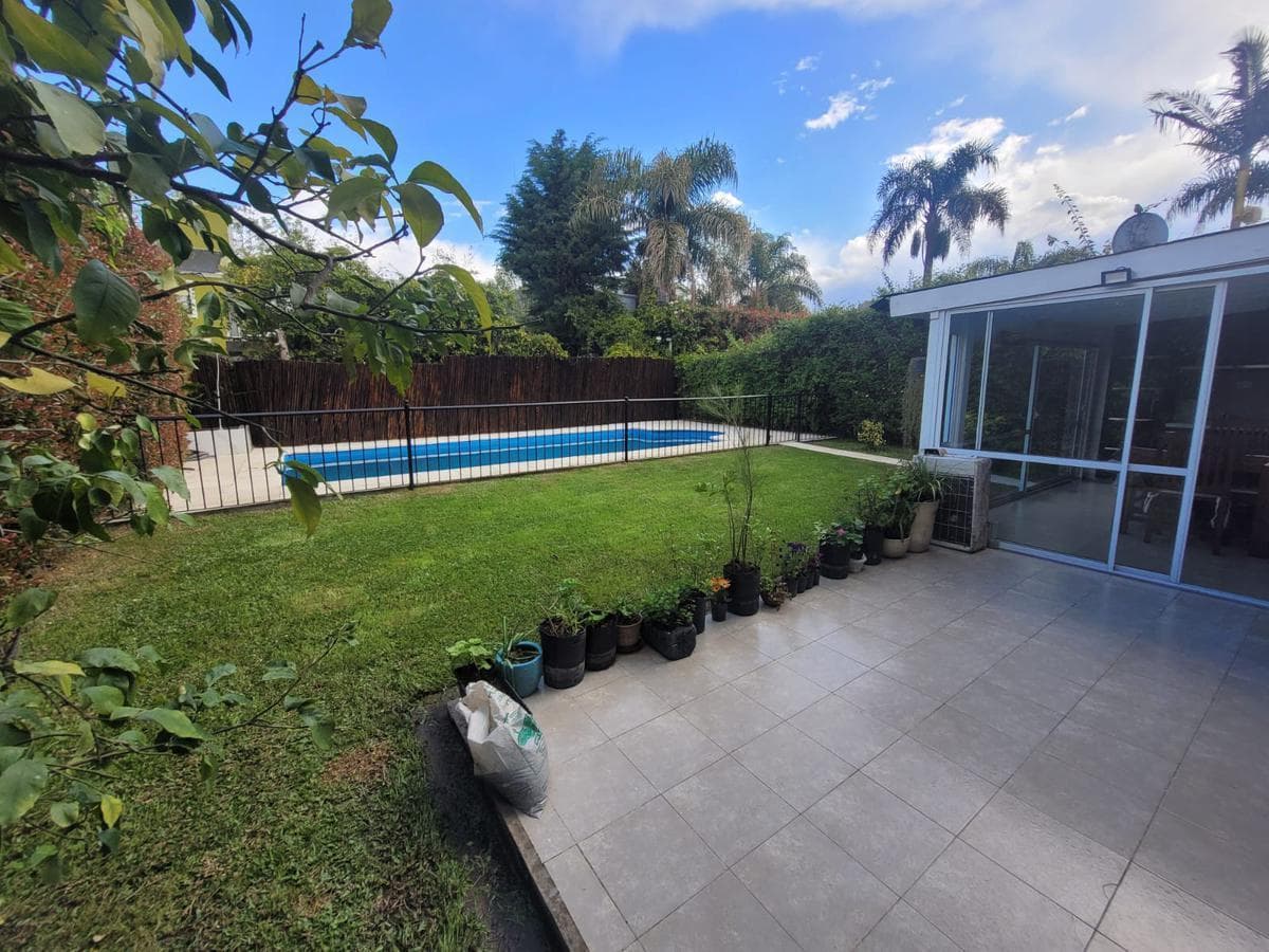 Casa - Venta Barrio Tigre Joven Nueva 6 Dormit. Suite Jardin 2