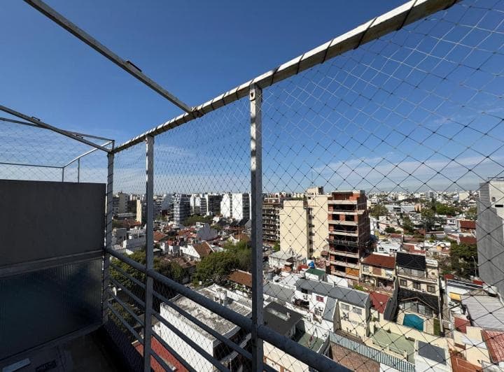 Monoambiente con Balcón. Villa del Parque 1