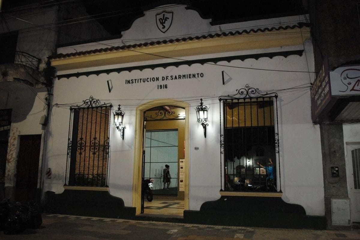 Venta Departamento 3 Ambientes Santos Lugares 2