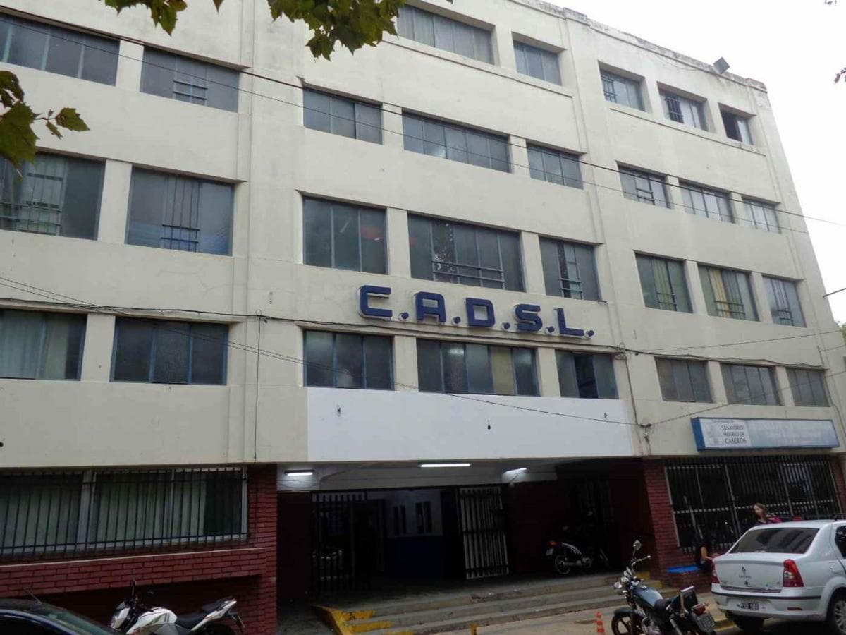 Venta Departamento 3 Ambientes Santos Lugares 4