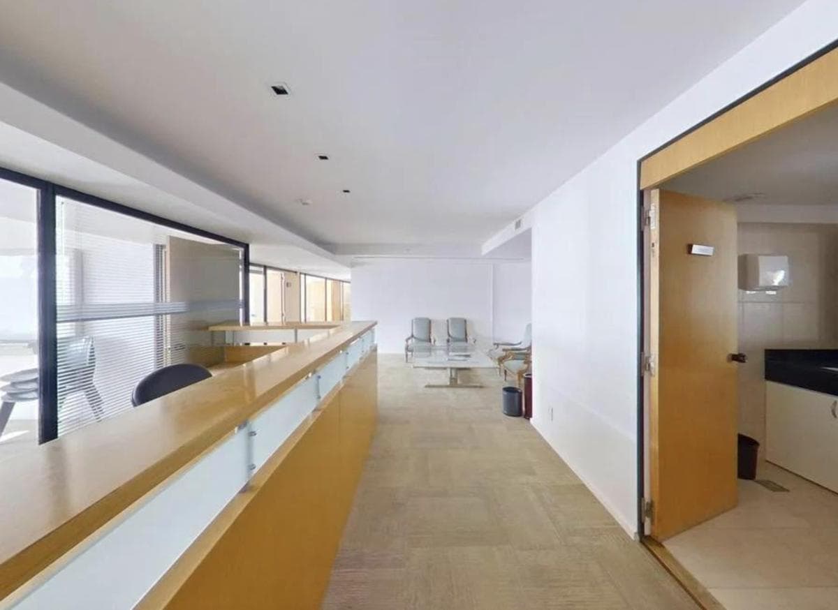 Oficina en Alquiler - Puerto Madero - 1000 m² - 10 Cocheras. 1