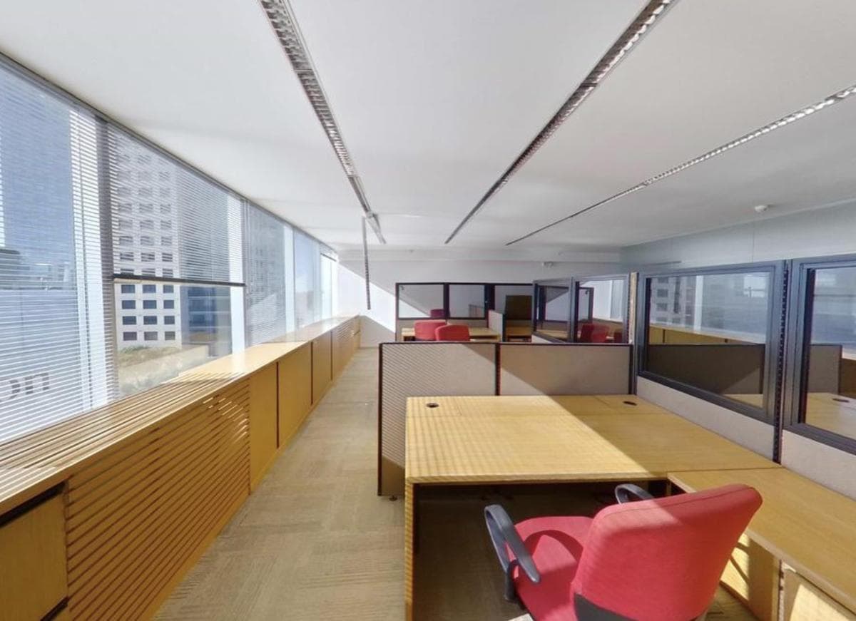 Oficina en Alquiler - Puerto Madero - 1000 m² - 10 Cocheras. 2