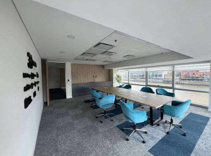 Oficina en alquiler - 330 m2 - 4 cocheras - Vista al dique - Puerto Madero. 4