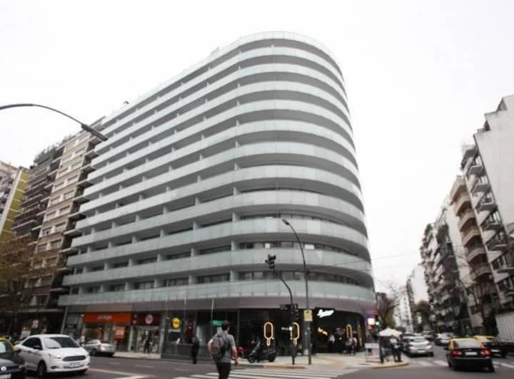 Edificio Hom- Aguero y Av. Santa Fe, 1 amb+Baño Completo+Terraza propia de 40 m2. 3