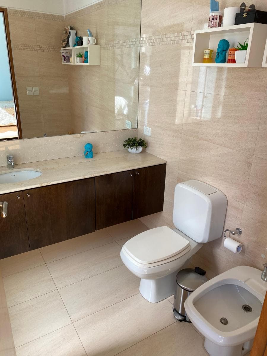 El Faro - Excelente Piso Amoblado de 236 m² con 4 Cocheras! 1