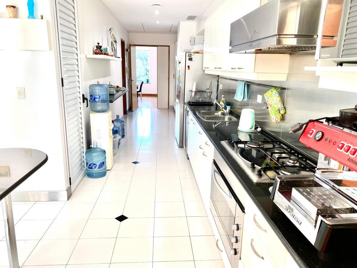 El Faro - Excelente Piso Amoblado de 236 m² con 4 Cocheras! 2