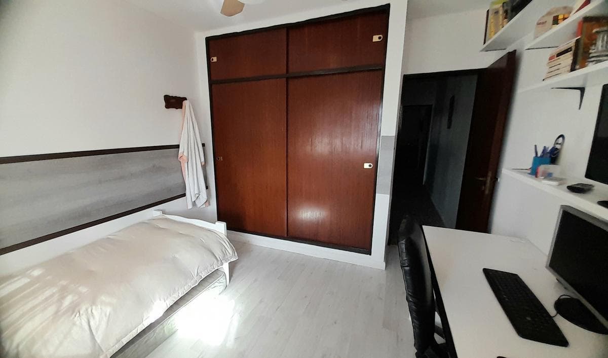 Carapachay - Impecable Dúplex de 4 Amb con Cochera y Jardín! 2