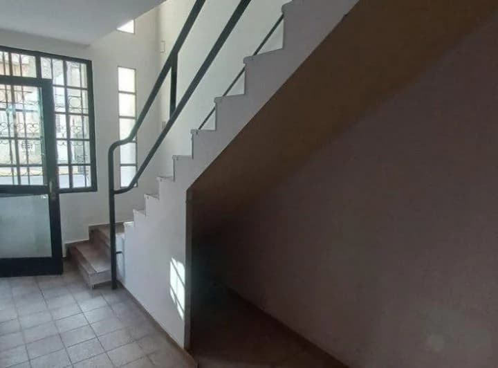 ALQUILER Local/Oficina con baño/cocina, Barrio Sur 4