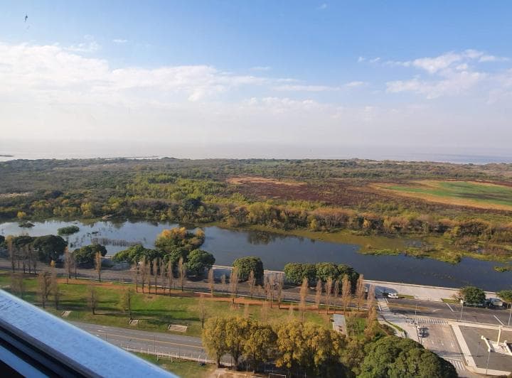 Torres del Yacht 127 m² 3amb Muy Alto! Amoblado y Equipado Impresionantes Vistas 2