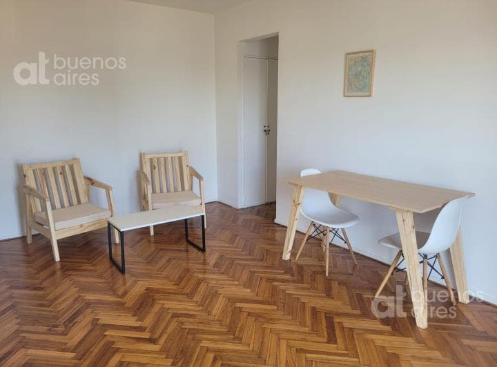 Dos ambientes en alquiler temporario  muy luminoso  BALVANERA 5