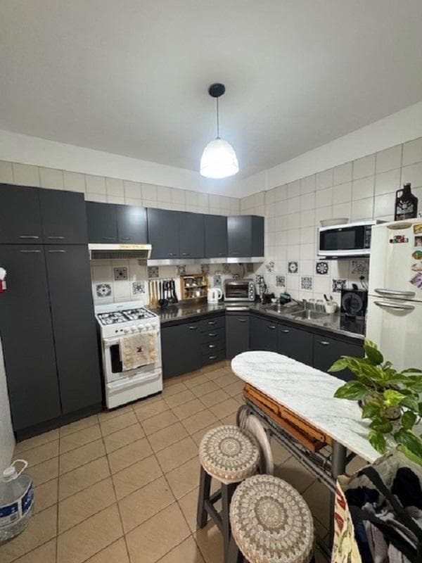 Venta PH 3 Ambientes con Patio y Cochera en Villa Adelina 1
